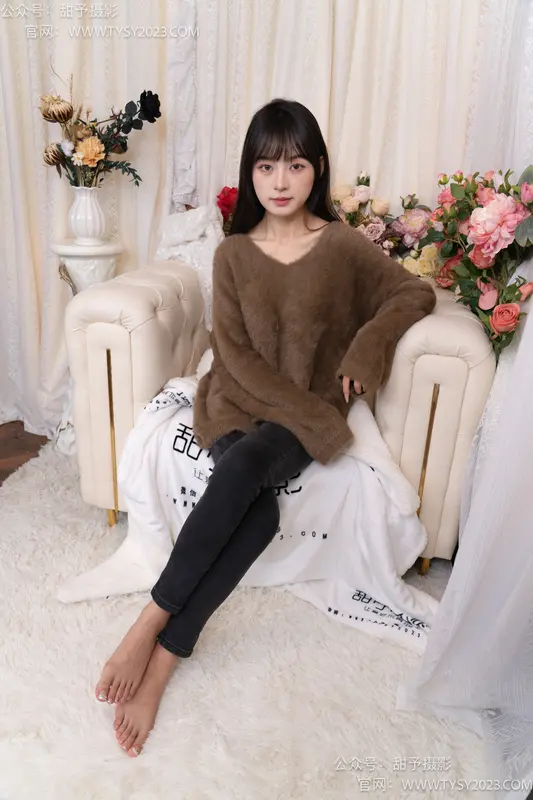 甜予摄影 NO.010 小离-靴子、白棉袜、裸足 - 甜予摄影