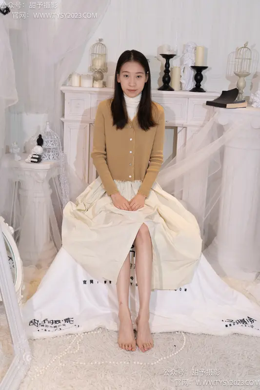 甜予摄影 NO.013 帆帆-平底鞋、白棉袜、裸足 - 甜予摄影